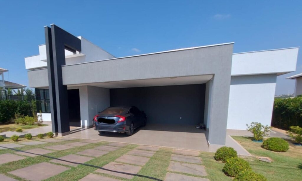 Casa c/ 4 quartos, 245 m², em condomínio por R$ 2.400.000